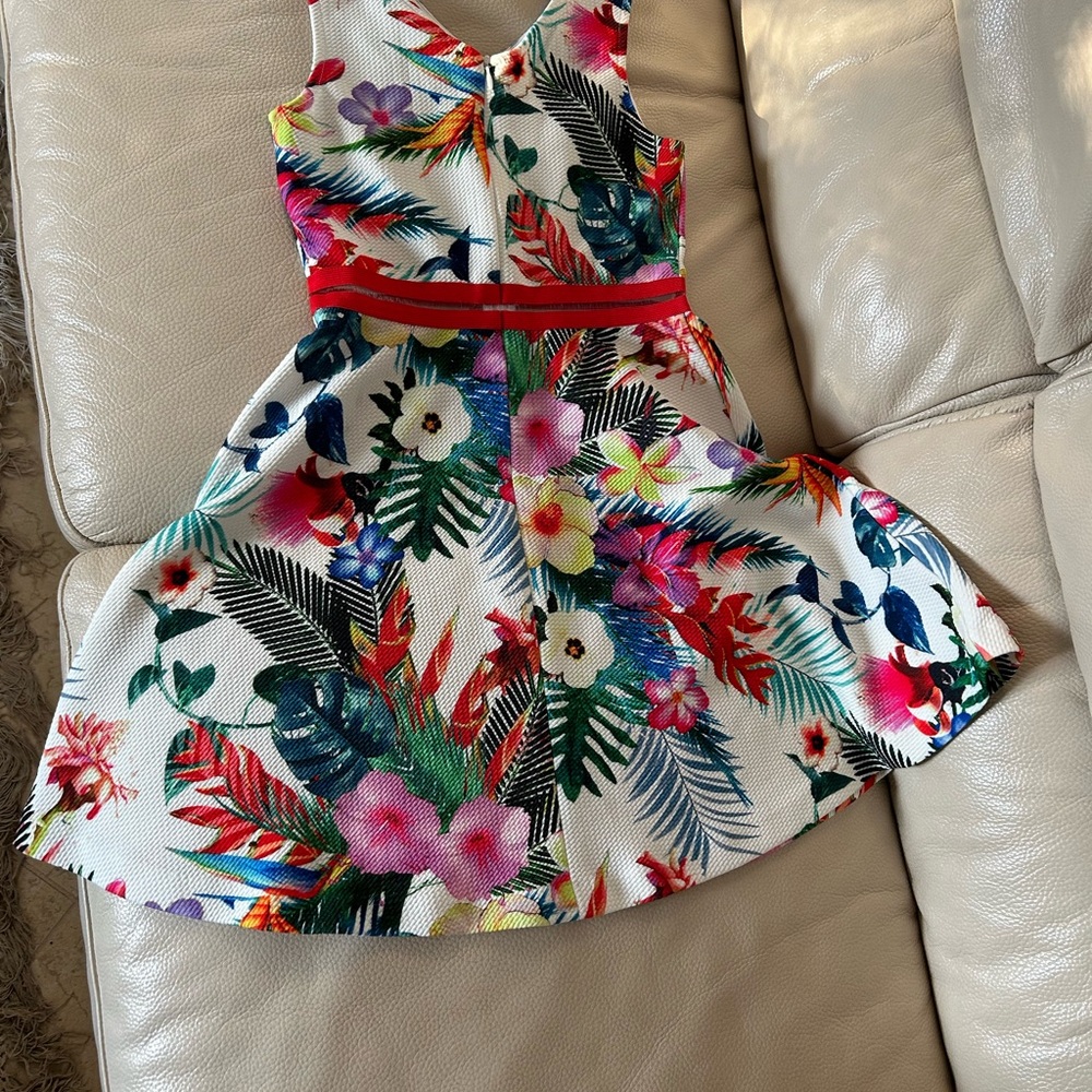 Girl dress fit 8yrs